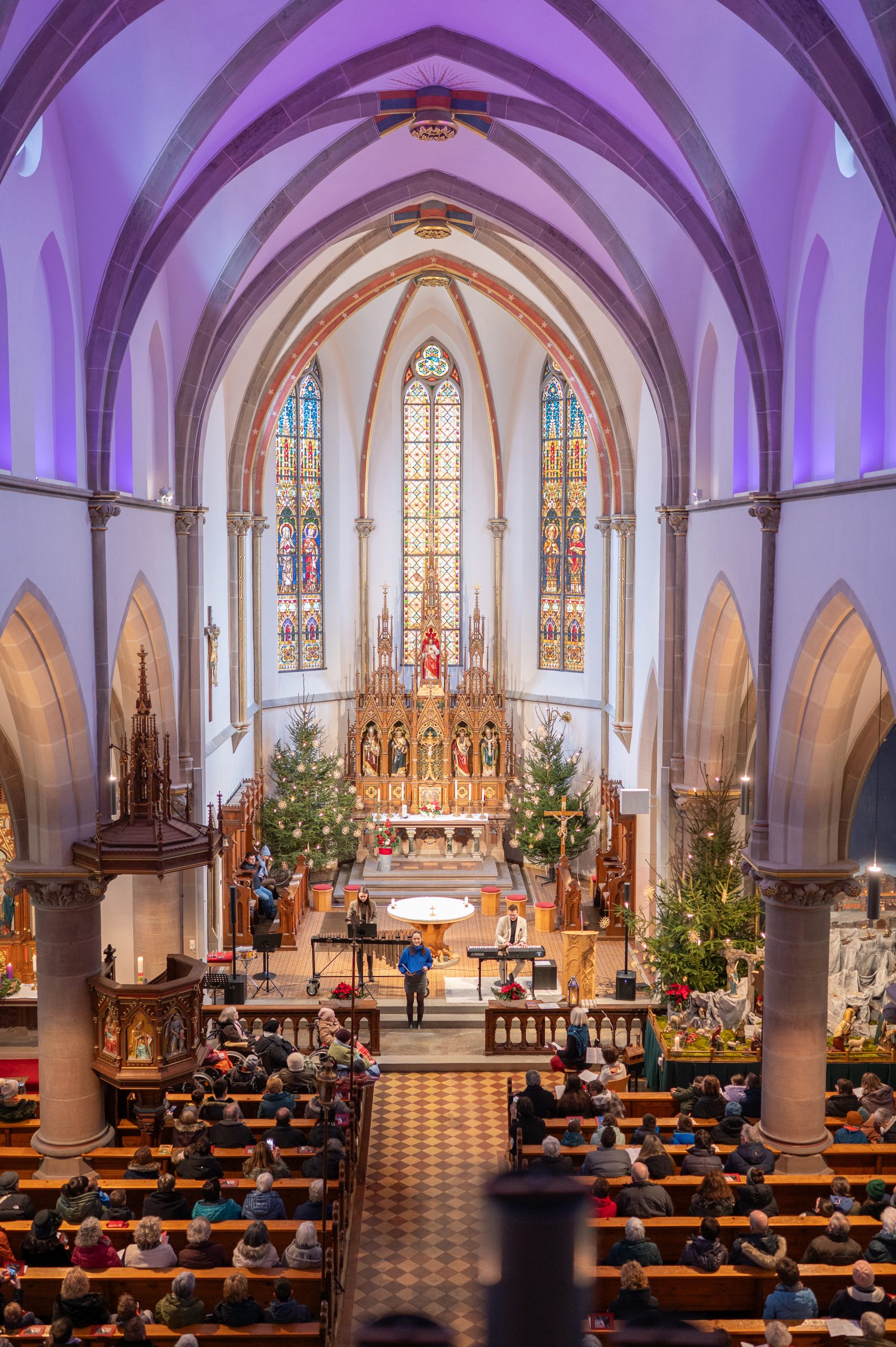 Wenn Architektur im Advent leuchtet – Licht als Gestaltungselement zur Weihnachtszeit